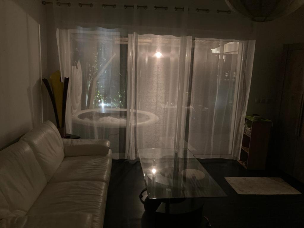 Un Jour Ailleurs Appartement Saint Pierre Buitenkant foto